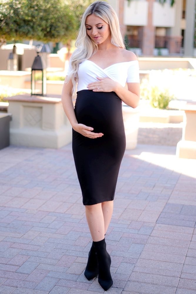 two tone sweetheart maternity dress