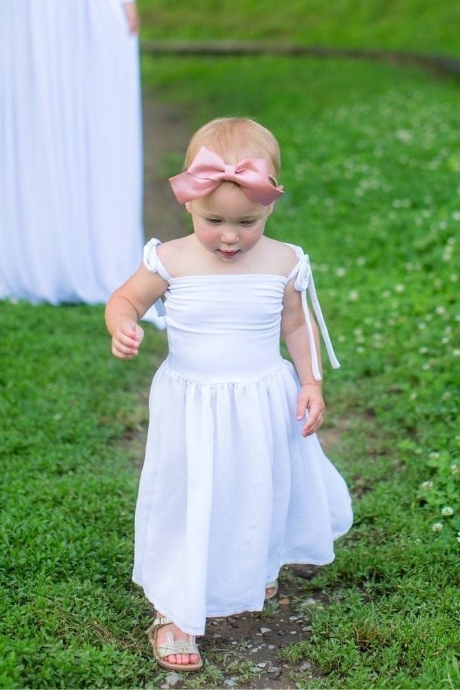 mother daughter maternity shoot