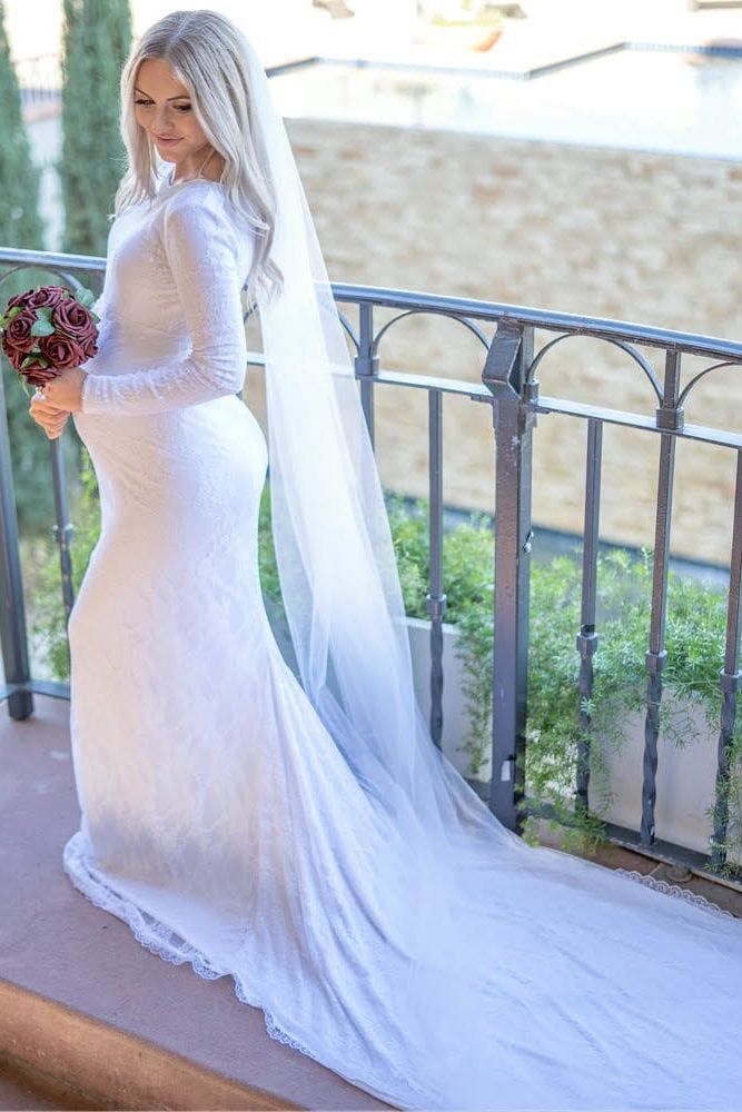 pregnancy wedding gown