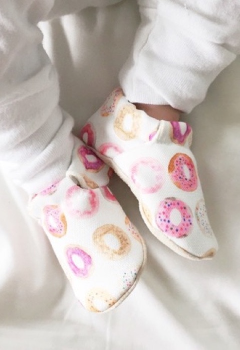donut print baby shoes