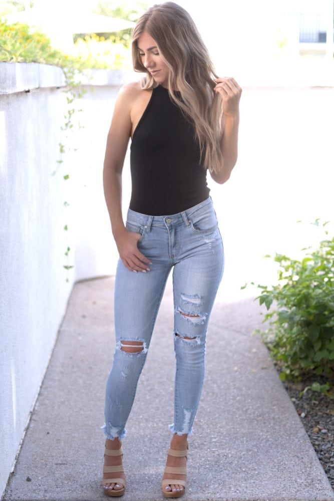 distressed skinny jeans