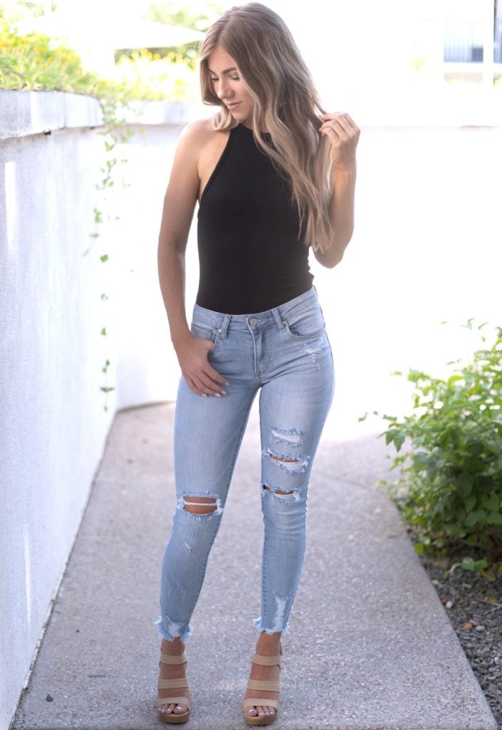 distressed skinny jeans