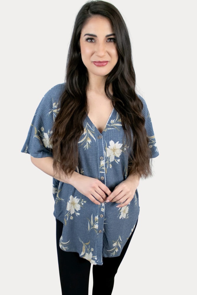 blue floral pregnancy tee