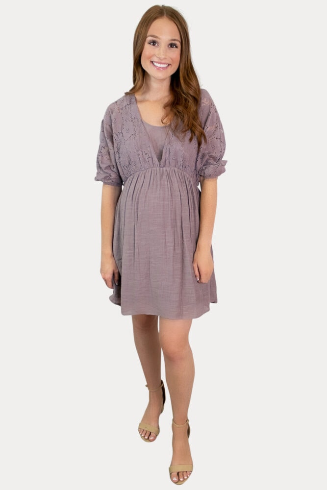 lace sleeve pregnancy dress