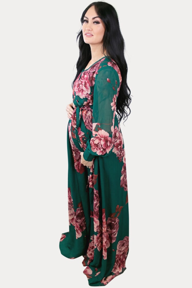 This is the perfect sweetheart floral pregnancy maxi. Features a gorgeous Emerald Green color with a large floral print.