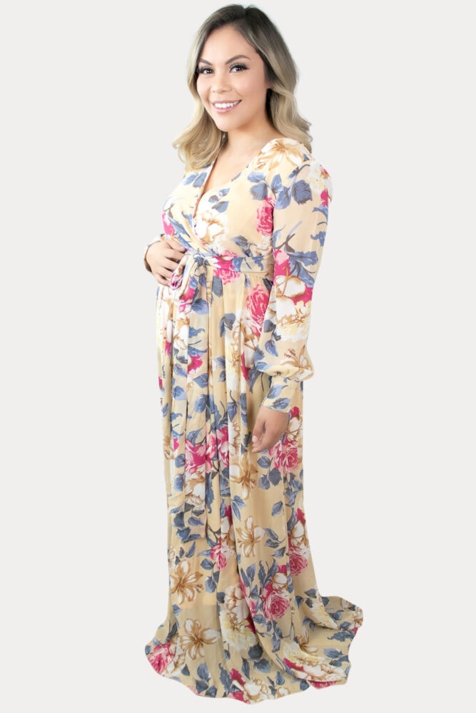 This is the perfect tie-front floral maternity maxi. Features a gorgeous gentle tan, with a standout large floral print.