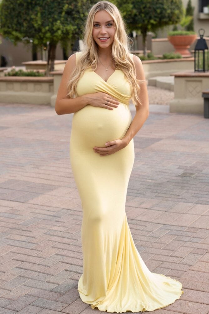 sleeveless pregnancy gown