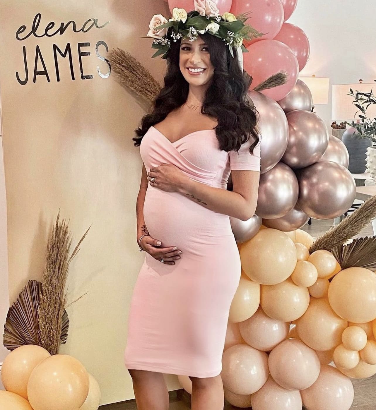 Blush Pink Off the Shoulder Sweetheart Maternity Dress with Short Sleeves 